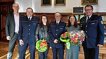 An der Spitze des Polizeipostens in Meßkirch gibt es einen Wechsel: Andreas Bleile (2. von links) kommt, Egon Hafner (Mitte) geht. Unser ...