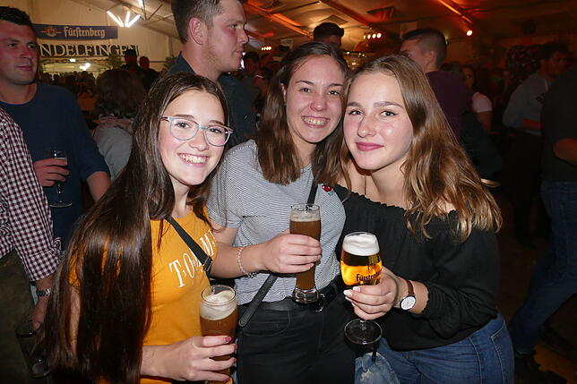 Bild 26: Am Brass-Abend bebt das Mundelfinger Festzelt