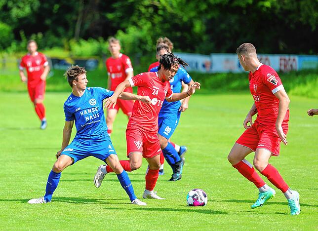 Bild 16: Die besten Bilder vom Pokal-Derby zwischen dem FC Radolfzell und dem 1. FC Rielsingen-Arlen
