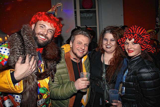 Bild 8: Konstanzer Straßenfasnacht 2025: Weiter geht‘s – auch am Fasnachtssamstag sind die Narren los