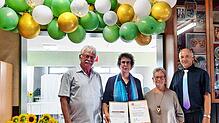 Freude über Ehrungsurkunden: Erhard Zeh vom OMCV, Vorsitzende Cornelia Kainz, Doris Ludin vom OMCV und Dr. Wolfgang Nikolaus, ...