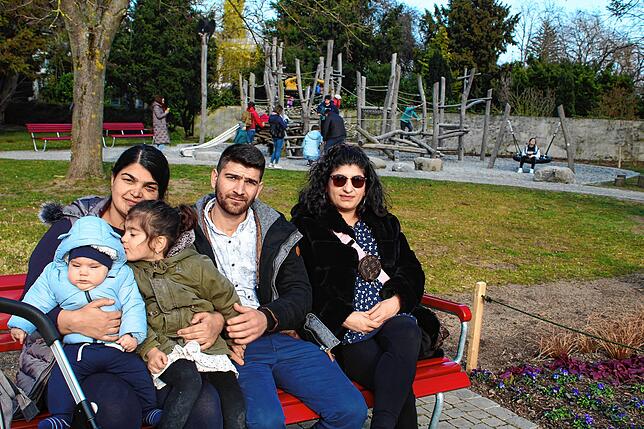 Die Überlingerin Gurbet Inan (links), hier mit ihren Kindern Mervan und Liana, ihrem Mann Mehmet Inan und ihrer Schwester Gülcan Yilmaz, ...