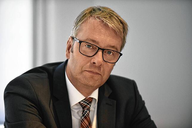 Stürzte 2017 über eine Auseinandersetzung mit Friedrichshafens OB Andreas Brand: Ex-ZF-Chef Stefan Sommer.