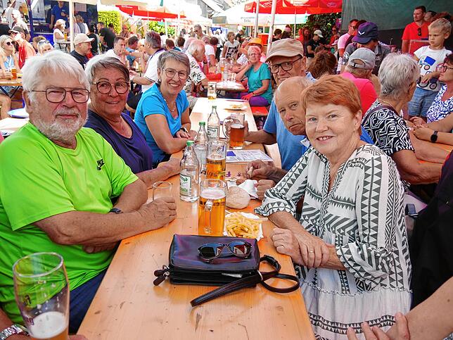 Bild 1: So schön war es auf dem Scheunenfest in Schlatt am Randen