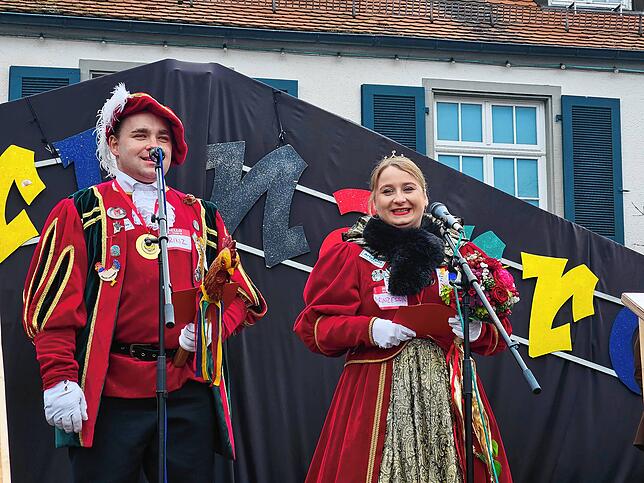 Bild 4: Prinzessin Carina die I. und Prinz Philipp der I. sind vermählt.