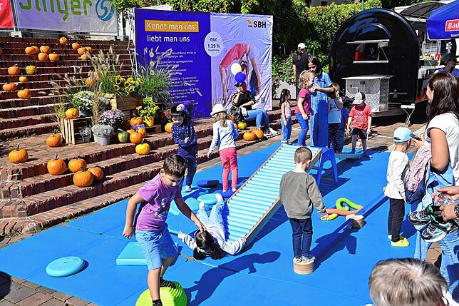 Bild 11: Herbstliches Flair beim Kürbisfest