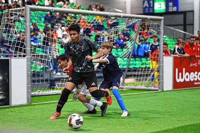 Bild 32: Fußball-Nachwuchsstars in Friedrichshafen! Unsere große Bildergalerie vom MTU-Cup!