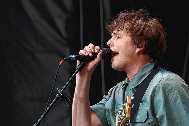 Bild 15: Fury in the Slaughterhouse rocken den Meersburger Schlossplatz