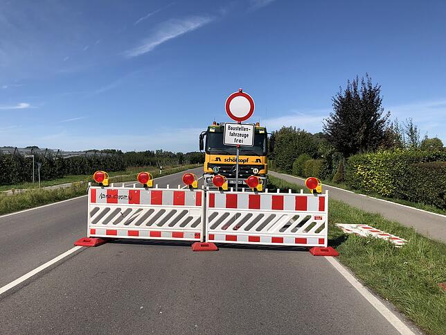 Am Ortsausgang Fischbach ist Schluss: Ab hier ist die B 31 gesperrt.