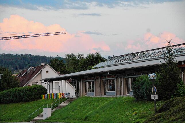 Die Grundschule Eggingen wurde am 2. September 1994 nach einer Bauzeit von eineinhalb Jahren eingeweiht.
