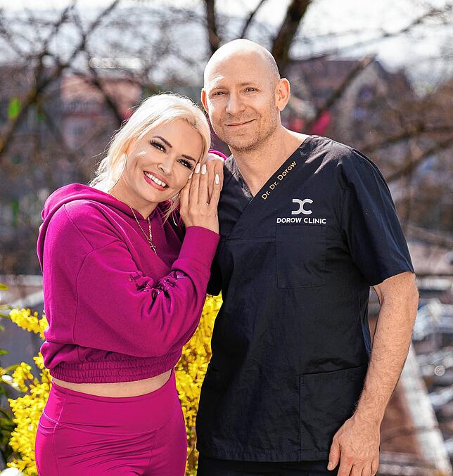 Daniela Katzenberger ließ sich 2021 in der Klinik des Waldshuter Schönheitschirurgen Andreas Dorow operieren. (Archivbild)
