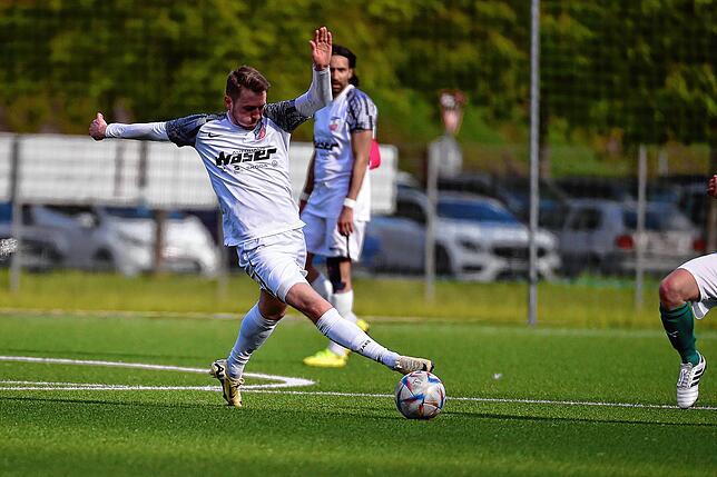 Bild 17: VfB Waldshut unterliegt mit 1:4 beim FC Zell – und wir haben Bilder!