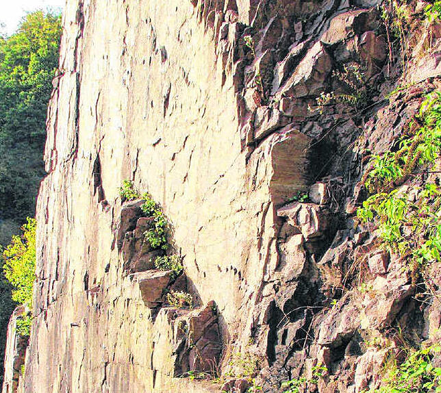 Auch der Erikafelsen gehört zu dem instabilen Gestein.