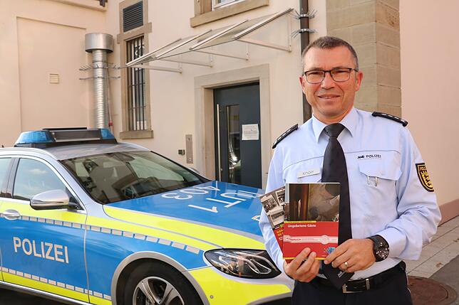 In Sachen Einbruchssicherheit kann der Leiter Thomas Knörr im Revier Donaueschingen mit Beratung und Broschüren aufwarten.