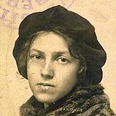 Irene Fuchs als Studentin an der Universität Heidelberg. Sie promovierte dort 1932 in Jura und floh 1937 vor den Nationalsozialisten ...