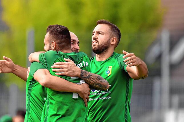 Bild 5: SV Herten besiegt den TuS Efringen-Kirchen mit 4:0 &ndash; und wir haben Bilder!