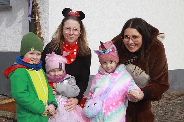 Bild 18: Premiere: Erster Kinderzunftmeisterempfang und Umzug der Narren am Bodensee