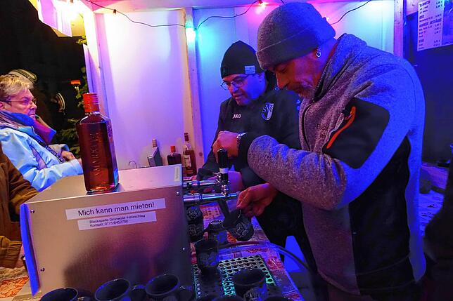 Bild 1: Bilder vom Freitag des 1. Adventsmarkts in Bonndorf