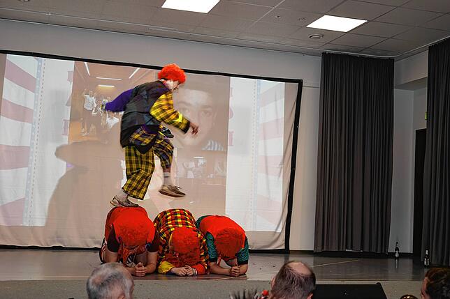 Bild 19: Zirkusfestival beim Sportlerball in Rietheim