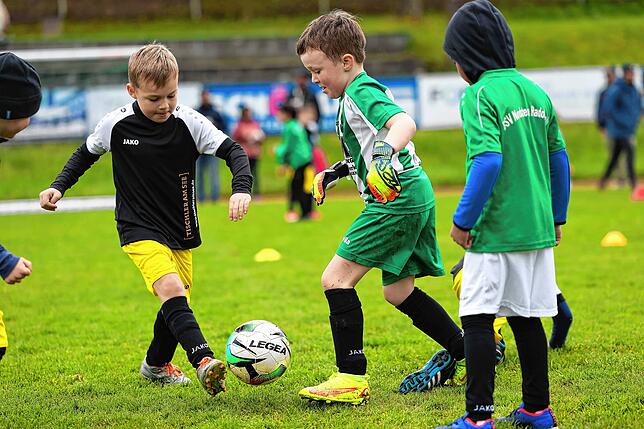Bild 1: Wenn die jüngsten Kicker mit Begeisterung dabei sind: Die besten Bilder vom Turnier in Radolfzell!