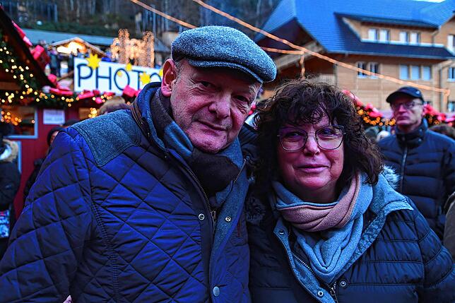 Bild 15: Jetzt ist die Weihnachtszauberei voll im Gang: Bilder vom besucherstärksten Tag in Triberg