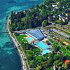 Die Bodensee-Therme in Konstanz aus der Luft fotografiert.