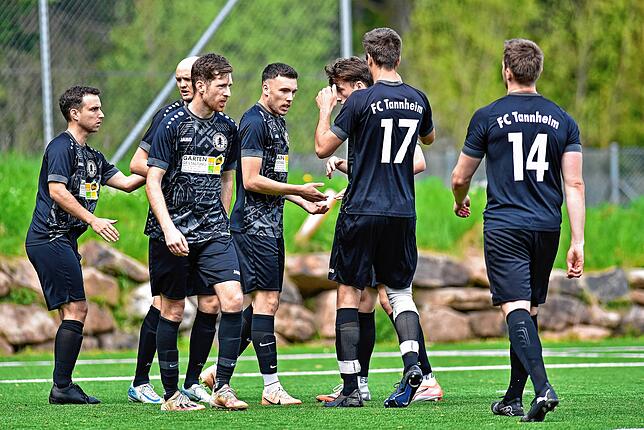 Bild 17: Der FC Tannheim schlägt den FC Bräunlingen mit 3:1 – wir haben die Fotos!
