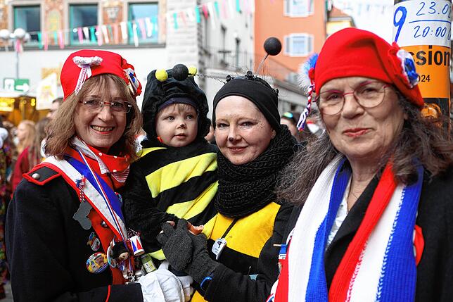 Bild 27: Ho Narro! Die Straßenfasnacht in der Konstanzer Altstadt ist in vollem Gang
