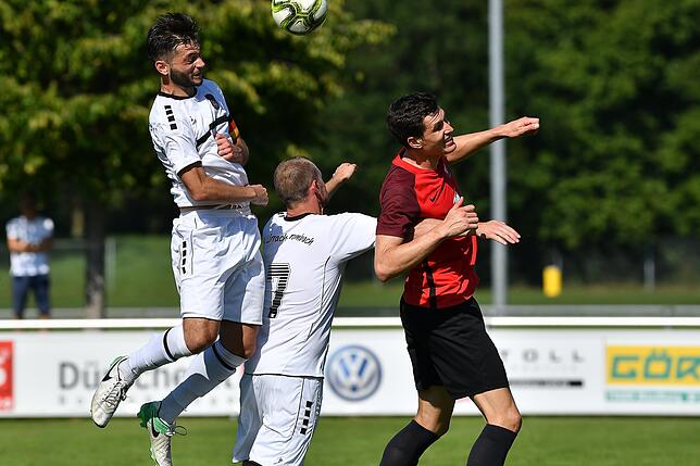 Bild 25: FV Lörrach-Brombach II besiegt den FC Hochrhein mit 7:4 &ndash; und wir haben Bilder!