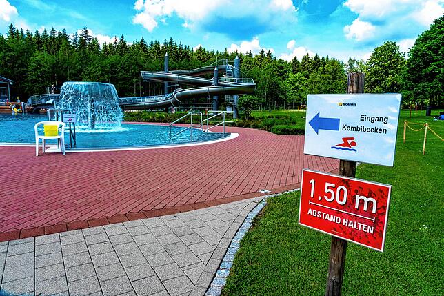 Start der Freibad-Saison im Solara in Königsfeld.