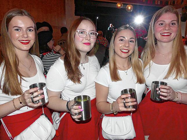 Bild 1: Die schönsten Bilder vom Oldieball in Bermatingen