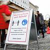 Wo es eng wird, herrscht Maskenpflicht. Doch was sagen Donaueschinger zu den aktuellen Lockdown-Regeln?