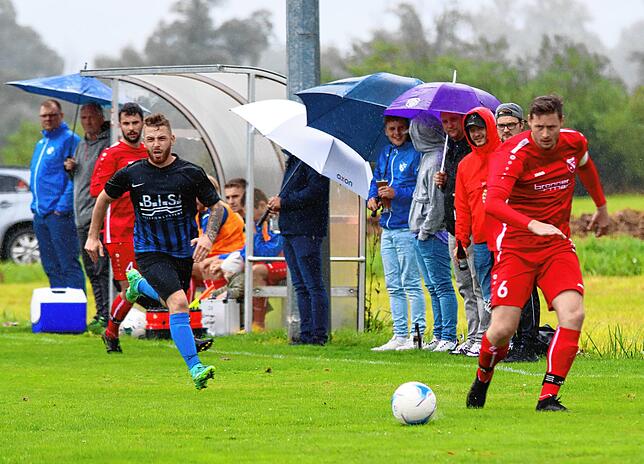 Bild 6: Die besten Bilder der Kreisliga-A-Partie zwischen der SG Stahringen/Espasingen und der SV Emmingen-Liptingen