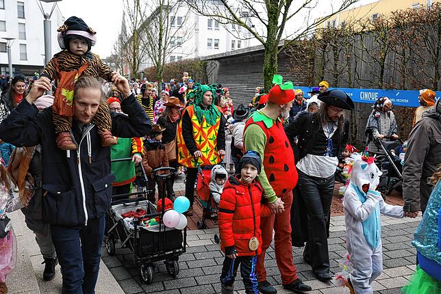 Bild 17: Bilder vom Kindernarrenbaum-Stellen in Radolfzell