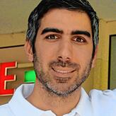 Murat Baskur, Apotheker und Vater.