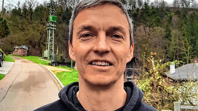 Hahn im Korb: Cornel Woll ist der Trainer der Frauen des FC Weizen.