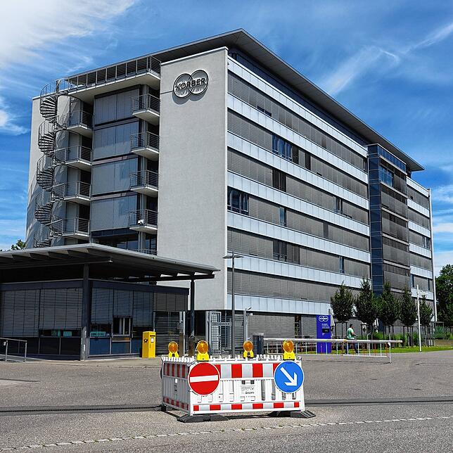 Einst für Forschung und Entwicklung für einen Pharmakonzern gebaut, jetzt von Körber genutzt: Altana war einmal eine große Nummer in ...