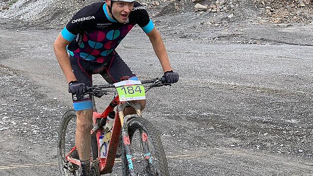 Teamwechsel: Lars Reiniger aus Wehr verlässt Orbea Serpentine Velosport und fährt künftig für das Team Herzlichst Zypern
