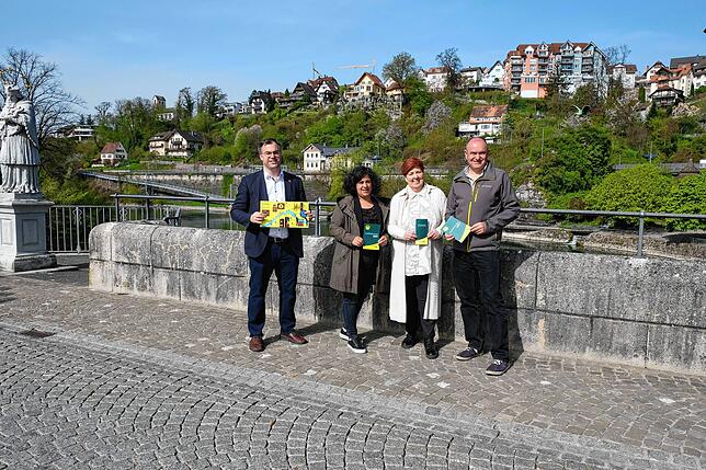 Der neue Erlebniswanderweg Laufenburger Acht ist fast fertig und wird Ende April festlich eingeweiht. Auf dem Bild (von links): ...