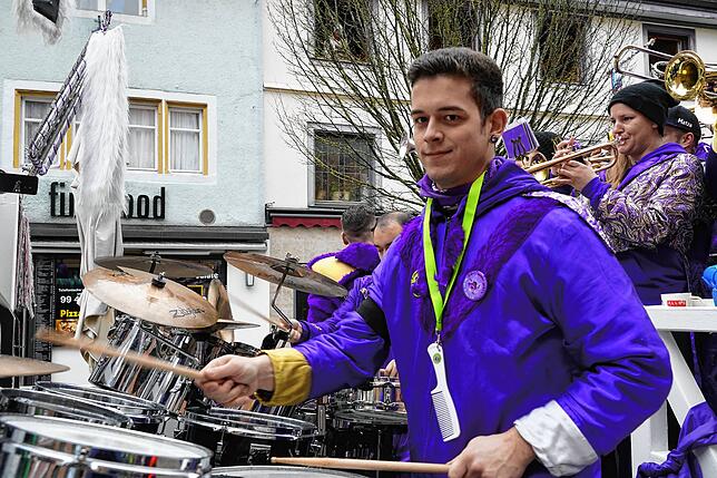 Bild 31: Bilder-Story: So ist die Katzenmusik am Fasnet-Montag in die Stadt einmarschiert