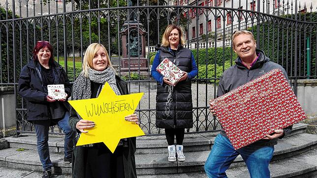 von links: Petra Wenninger, Sarah Hermann, Sanja Mühlhauser und Norbert Stauss bilden das Organisationsteam der Aktion ...