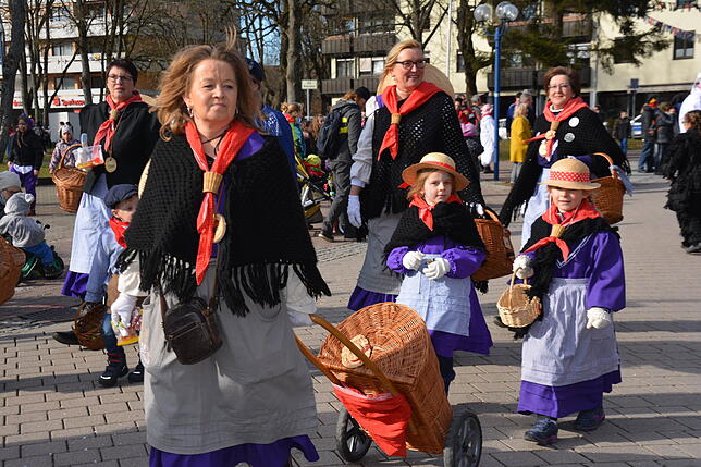 Bild 13: Bilder vom Kinderumzug und Narrenbaumstellen in Bad Dürrheim