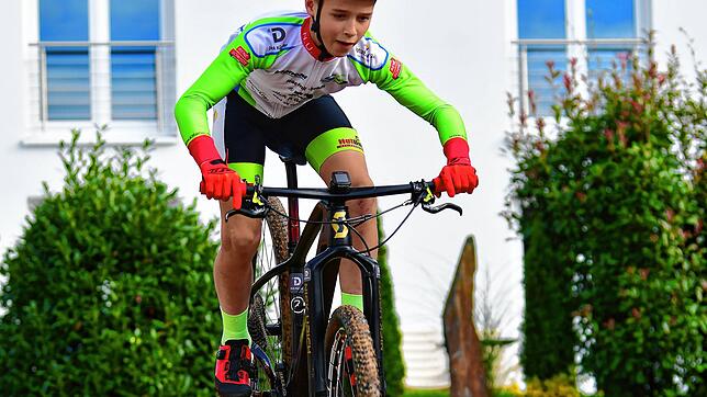 Vor der Haustür: Nick Urich vom Dick Küchen Racing Team aus Bad Säckingen genießt die optimalen Möglichkeiten rund um Öflingen für ein ...