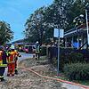 Dank eines schnellen Einsatzes konnte die Feuerwehr Mühlhausen-Ehingen verhindern, dass der Brand einer Hecke in das direkt gegenüber ...