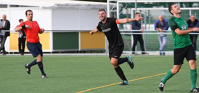 Bild 4: SpVgg. Brennet-Öflingen feiert 6:1-Kantersieg beim SV Herten