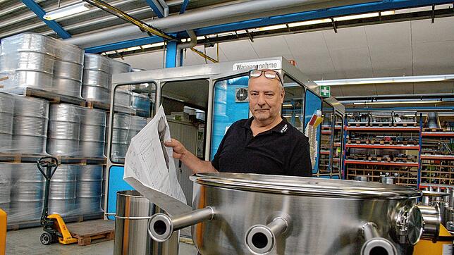 Bei Müller Drum Tech ist Dieter Linder für ein Produktionsteam mit 25 Mitarbeitern zuständig. Seit 15 Jahren engagiert er sich ...
