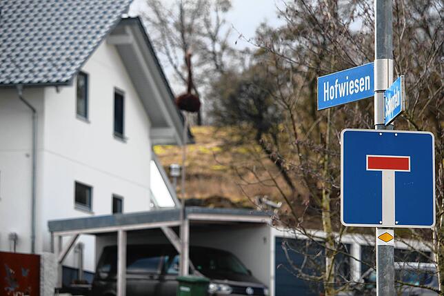 Den Dögginger Ortschaftsräten brennt das Thema Planung und Erschließung des dritten Bauabschnitts Hofwiesen immer stärker unter den ...