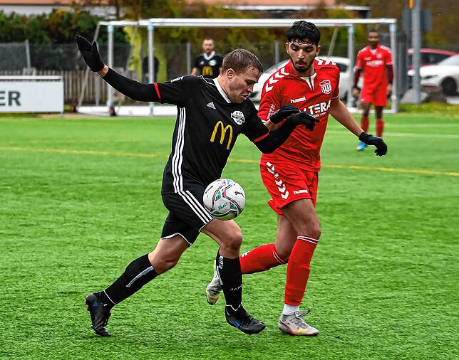 Wiedersehen: Matthias Wenk (links) und der FC Wallbach spielen in der kommenden Saison in der West-Gruppe der Kreisliga A und treffen ...