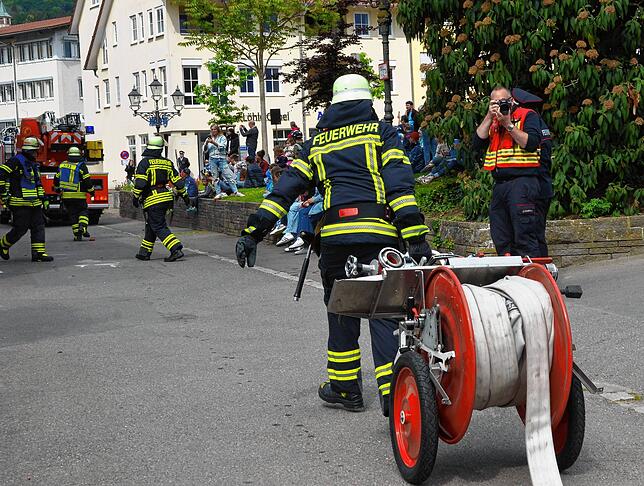 Bild 24: Hier sind die besten Bilder der Jahreshauptübung der Freiwilligen Feuerwehr Markdorf – Teil 2