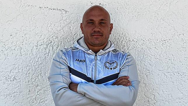 Neuer Coach des ESV Südstern Singen: Antonio Fiore Tapia. In seinem Kader gab es im Sommer einige Veränderungen. Foto: Felix Knoll